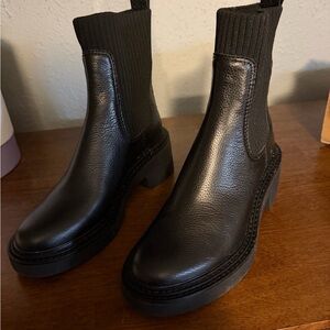 Dolce Vita Black Leather Ankle Booties